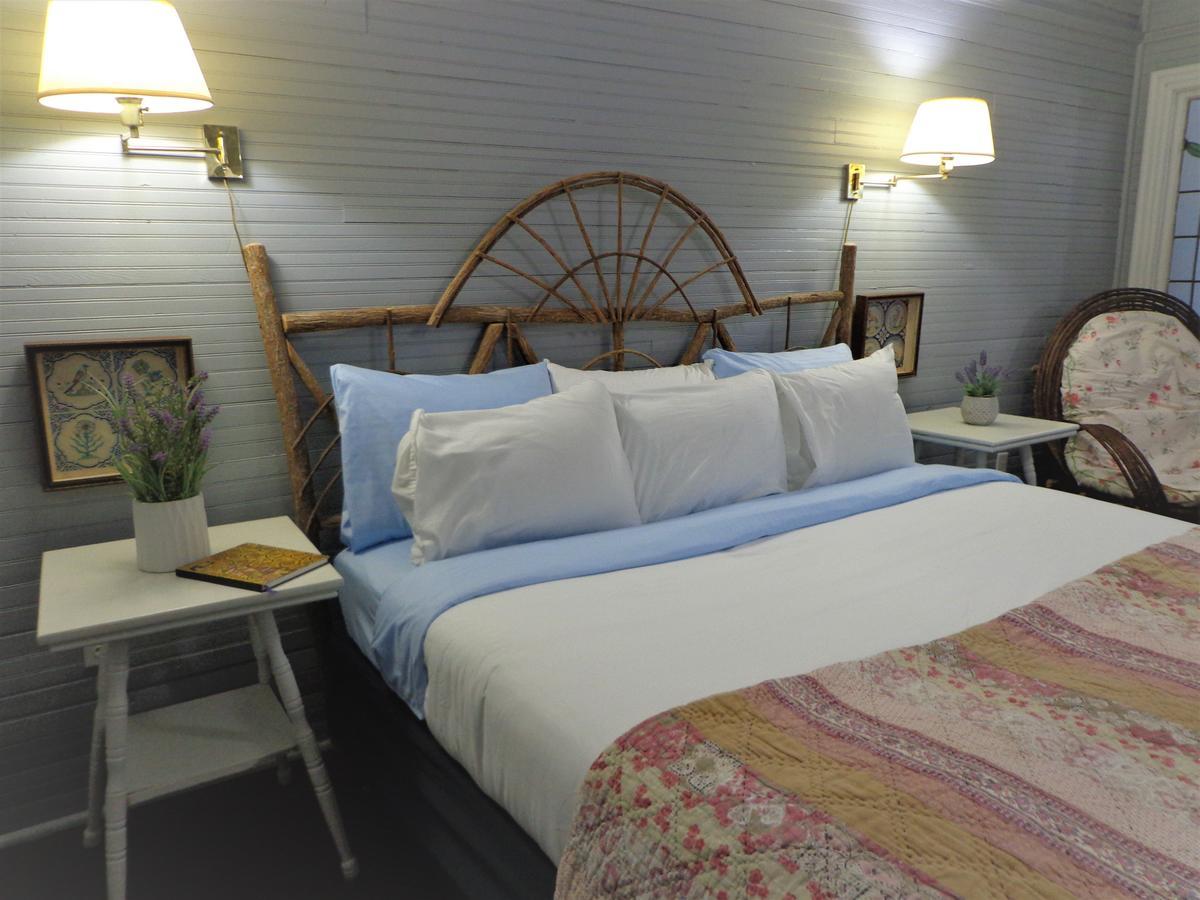 Grand Old Lady Hotel Waynesville Eksteriør billede