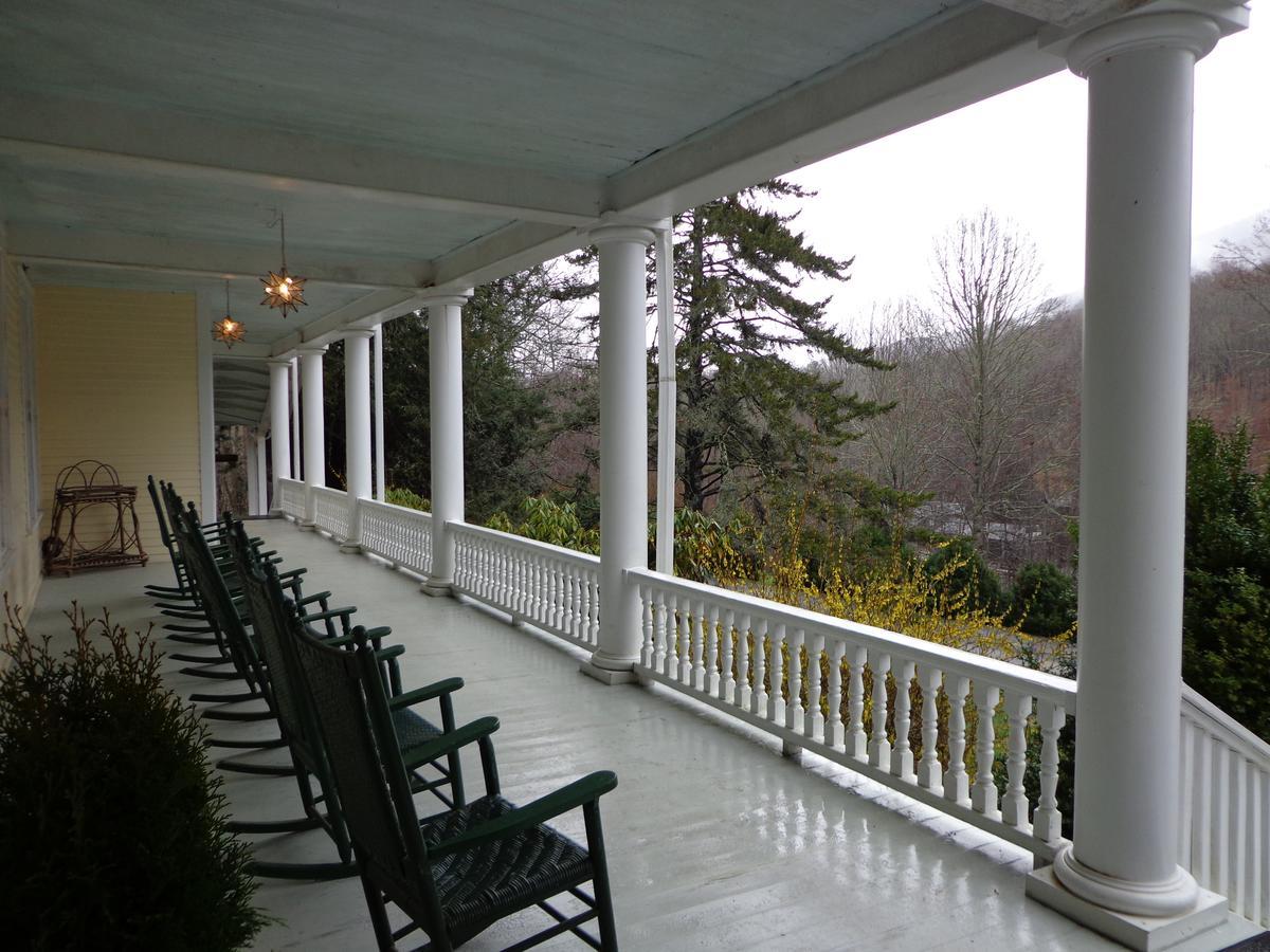 Grand Old Lady Hotel Waynesville Eksteriør billede