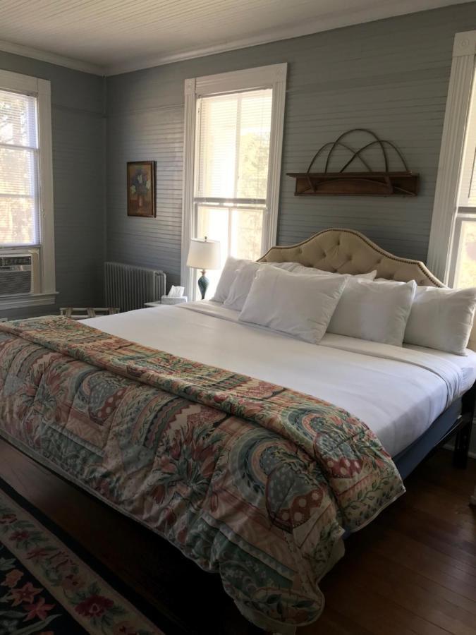 Grand Old Lady Hotel Waynesville Eksteriør billede